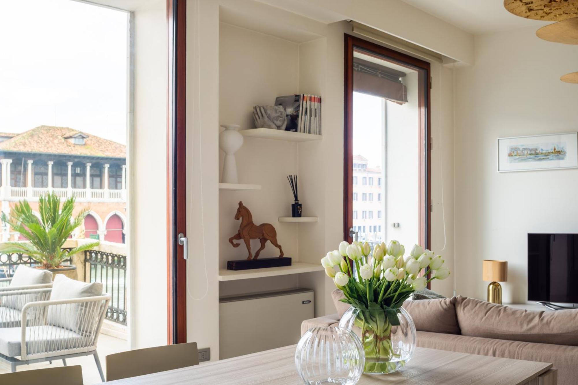 Grand Canal Luxury Apartment With Terrace R&R Венеция Экстерьер фото