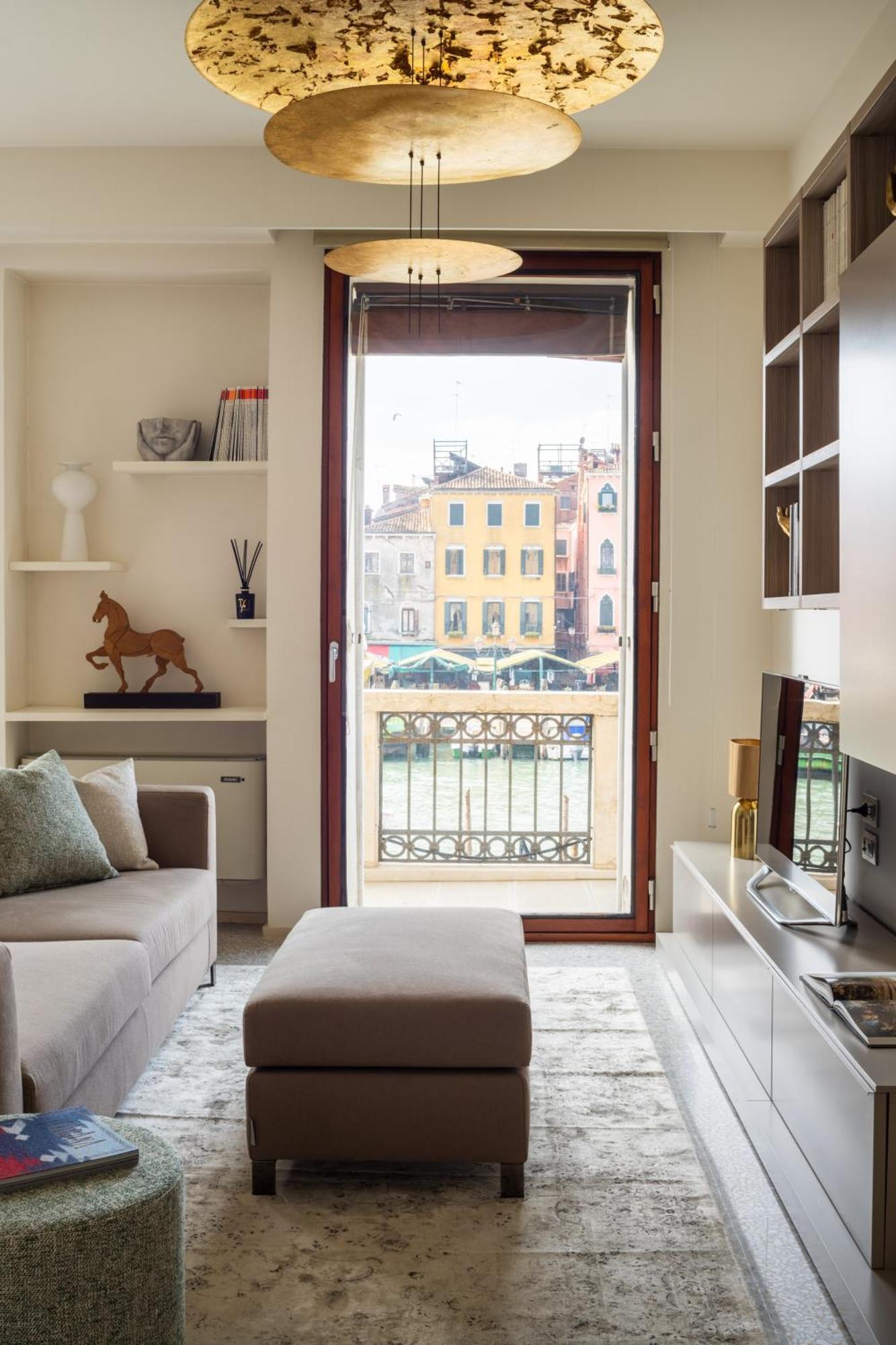 Grand Canal Luxury Apartment With Terrace R&R Венеция Экстерьер фото